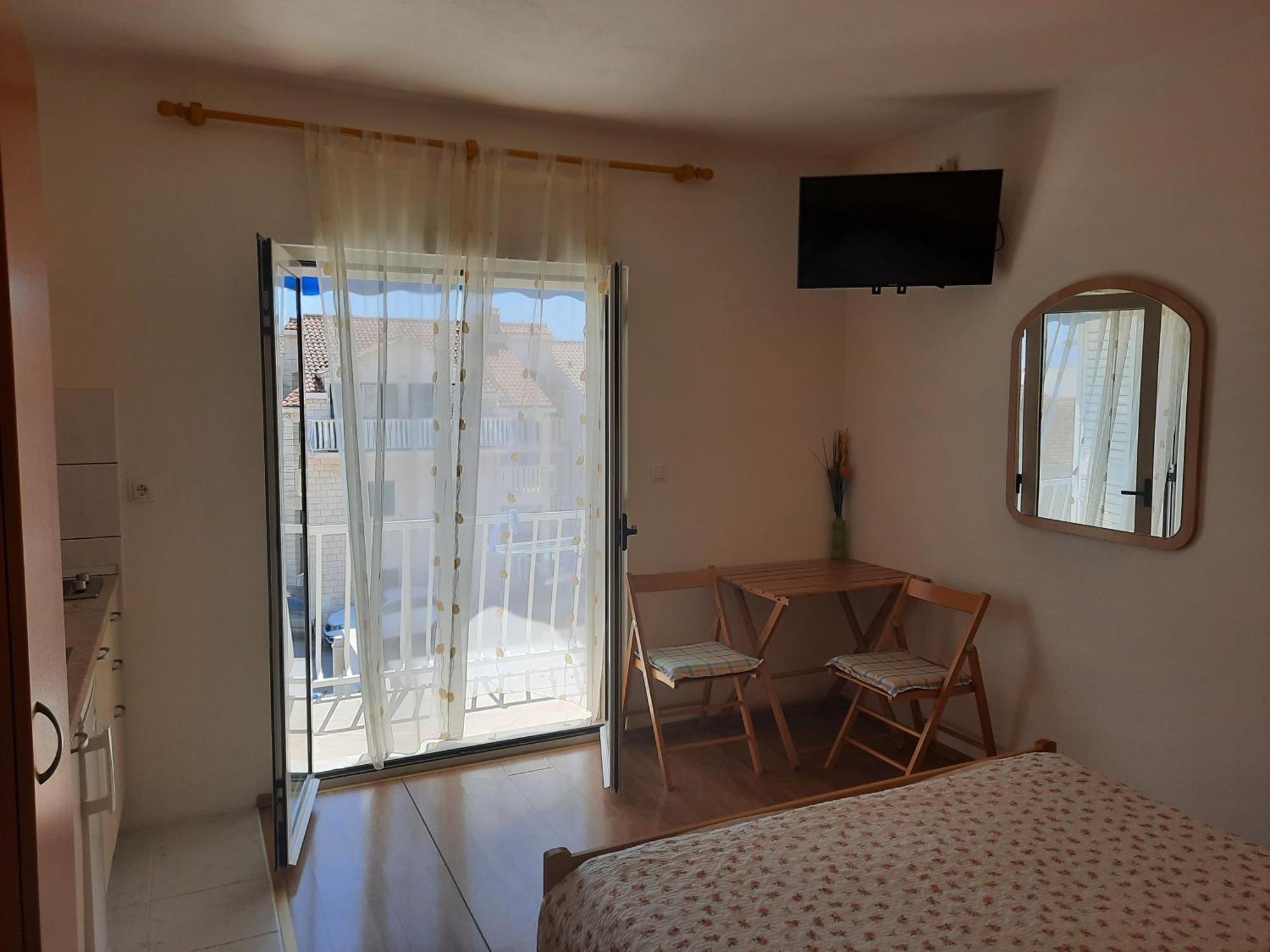 Apartments Marjanovic Бол Екстер'єр фото